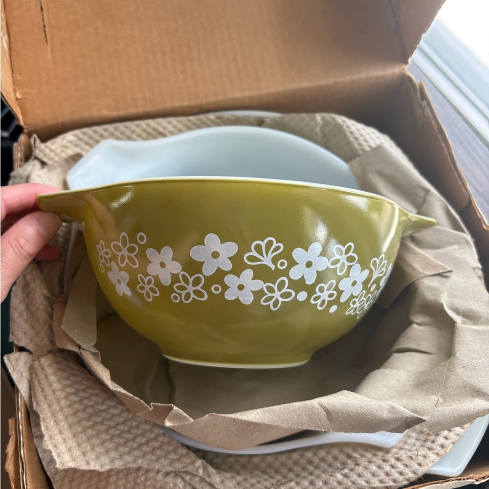 Pyrex Nesting Bowls - Spring Blossom